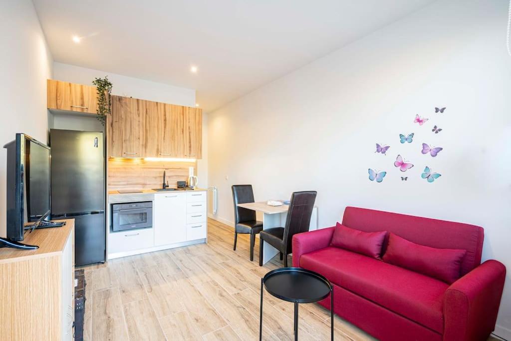 Agradable Apartamento A Pie De Calle-30 Min De Sol Madryt Zewnętrze zdjęcie