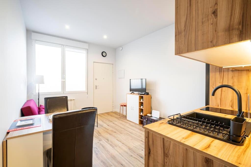 Agradable Apartamento A Pie De Calle-30 Min De Sol Madryt Zewnętrze zdjęcie
