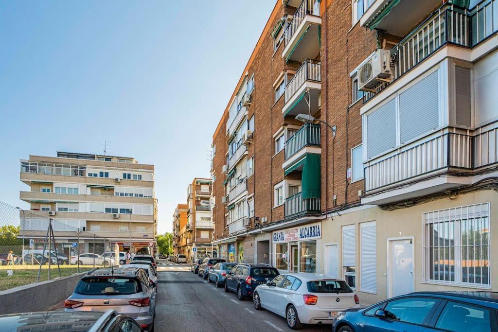 Agradable Apartamento A Pie De Calle-30 Min De Sol Madryt Zewnętrze zdjęcie