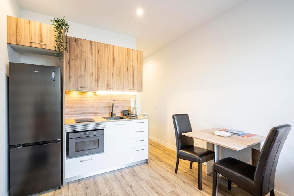 Agradable Apartamento A Pie De Calle-30 Min De Sol Madryt Zewnętrze zdjęcie
